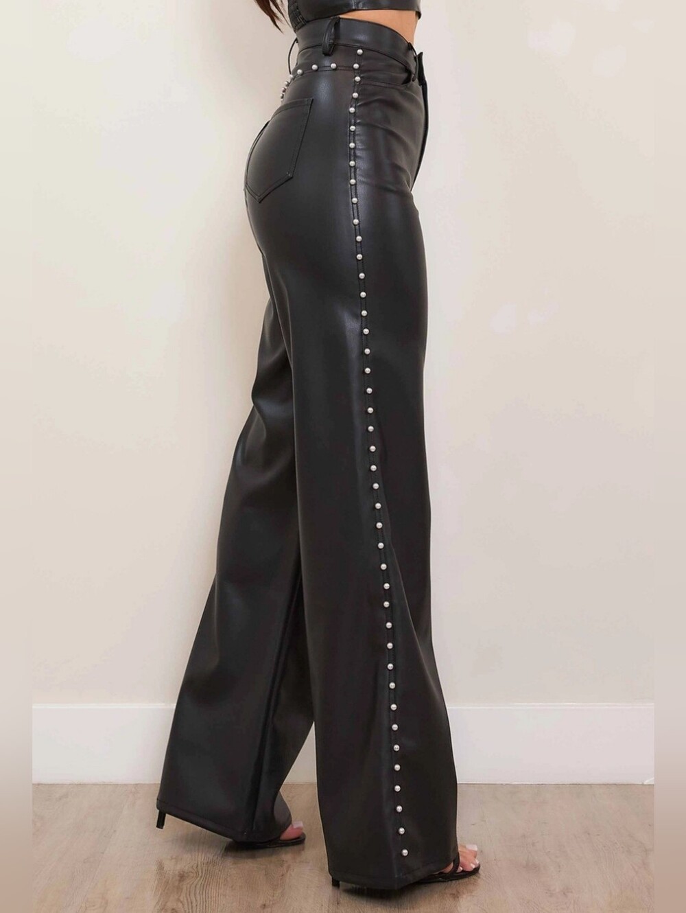 #104706 🛑1,3,5,7 Vegan Leather Wide Leg Pants with Pearl - Picture 6 of 7